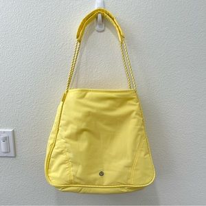 Lululemon Snap Large Tote Bag 28L in Sunday Yellow